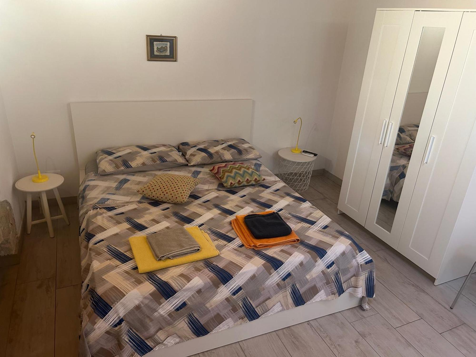 Deni'S Apartments 시라쿠사 외부 사진