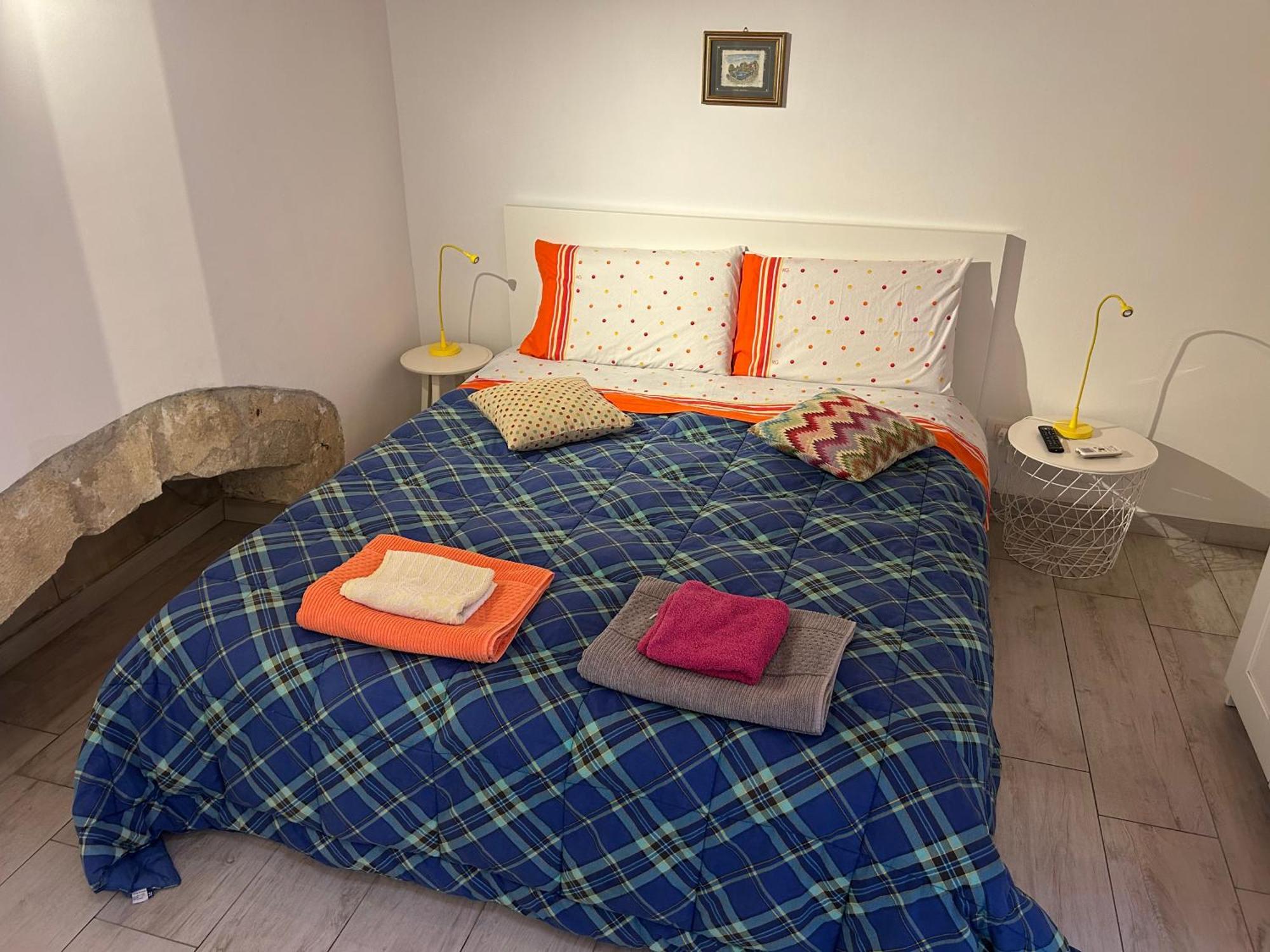 Deni'S Apartments 시라쿠사 외부 사진